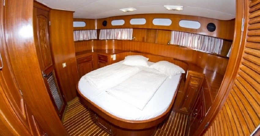 Staryacht 1670
