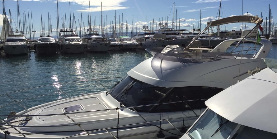 Beneteau Antares 36