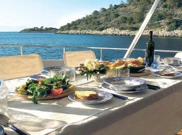 Cantieri navali di lavagna admiral 92