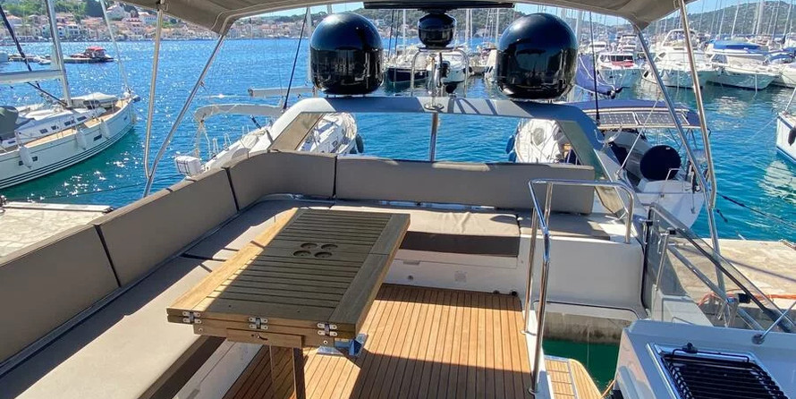 Galeon 550 Fly