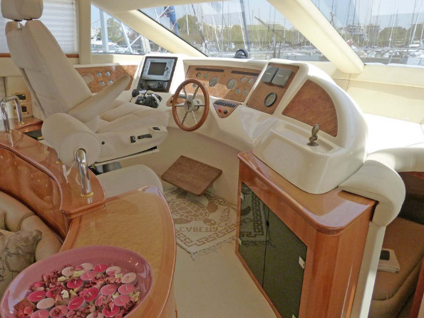 Azimut 58