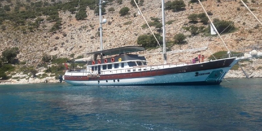 Gulet 104