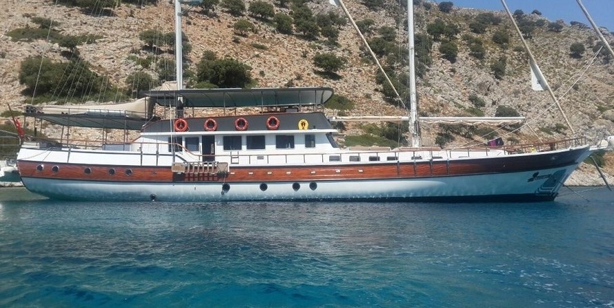 Gulet 104