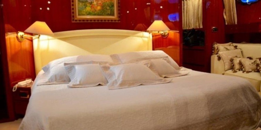 Sanlorenzo 64/70 Steel