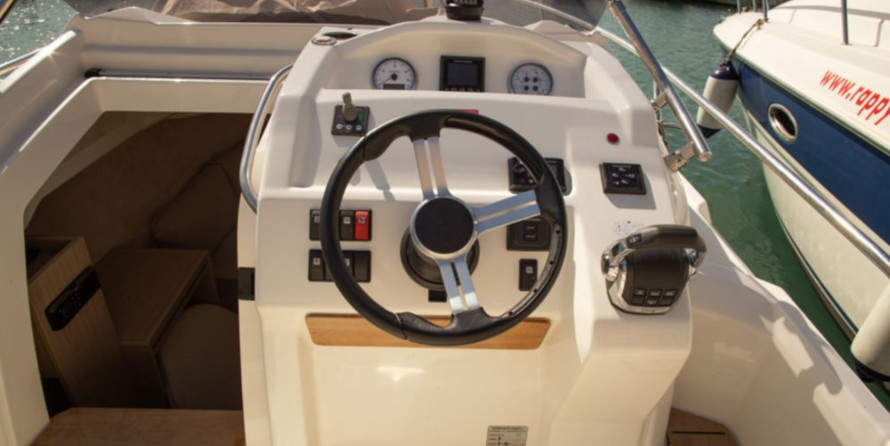 Cranchi Endurance 27