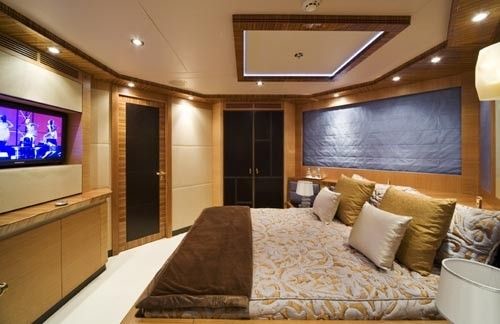 Palmer Johnson 150 SportYacht