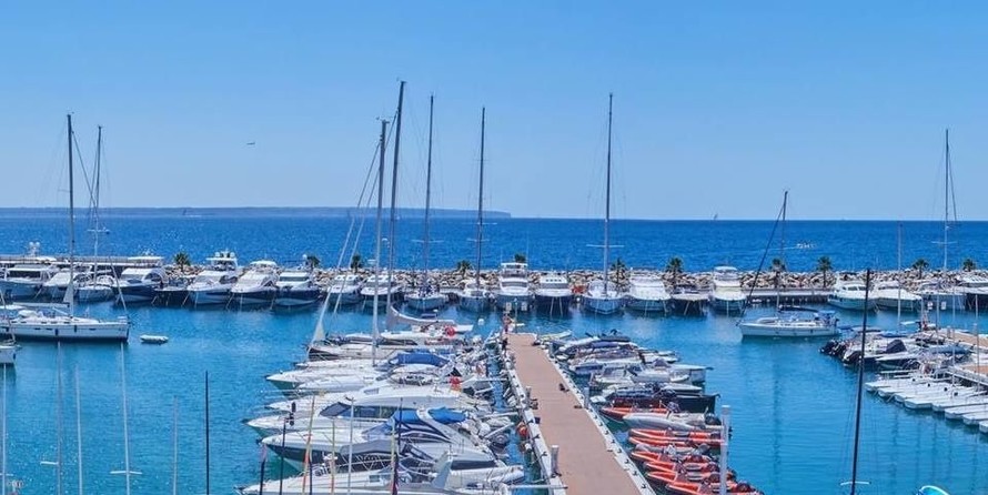 Palmer Johnson 150 SportYacht