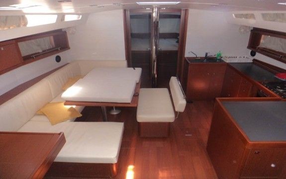 Beneteau Oceanis 48