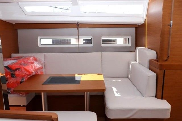 Jeanneau Sun Odyssey 440