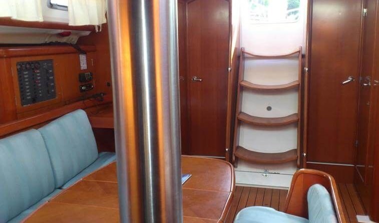 Beneteau Oceanis Clipper 423