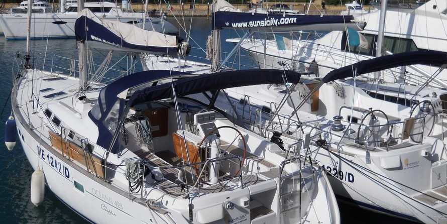 Beneteau Oceanis Clipper 423