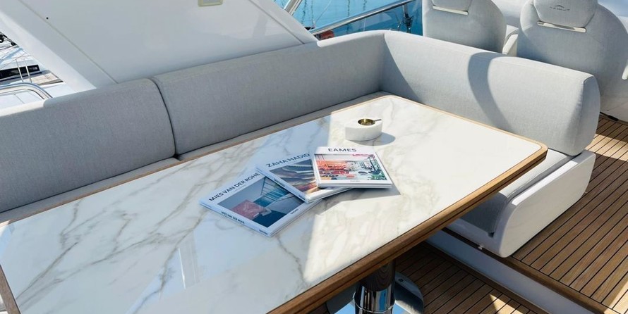 Azimut 60