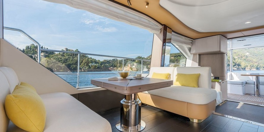 Azimut 60