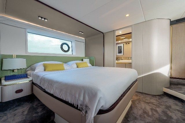 Azimut 60
