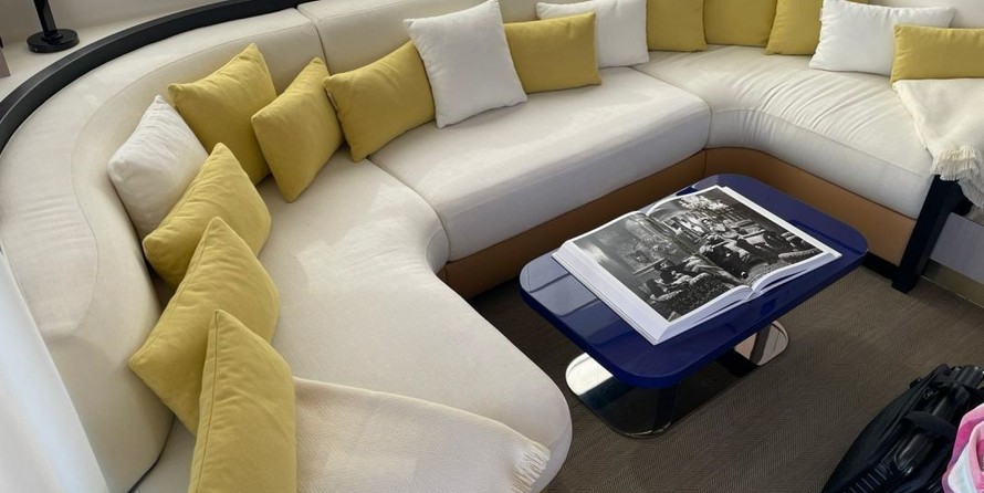 Azimut 60
