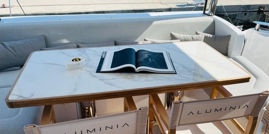 Azimut 60