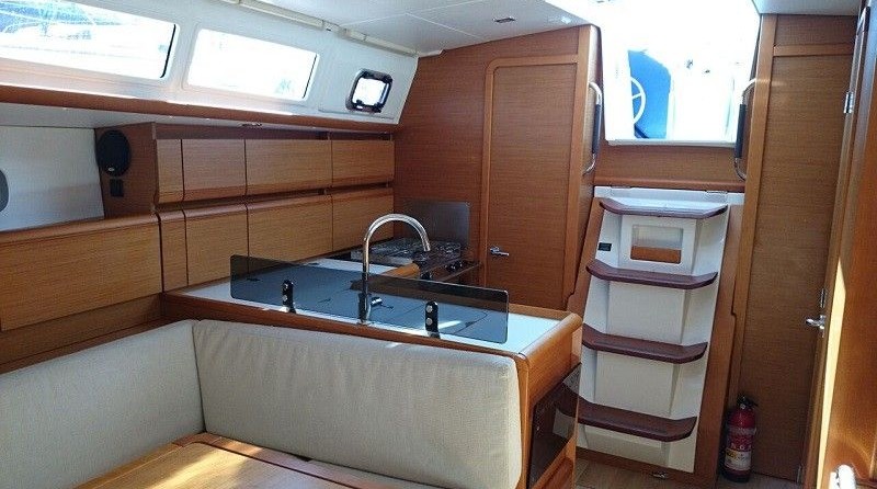 Jeanneau Sun Odyssey 379