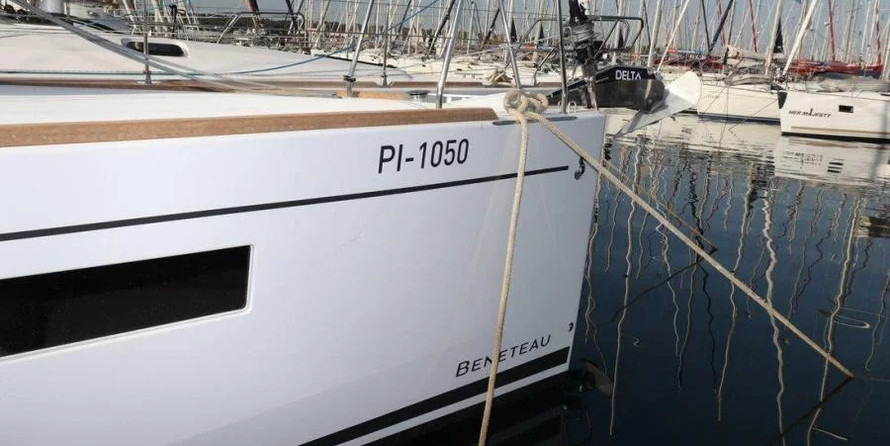 Beneteau Oceanis 38.1