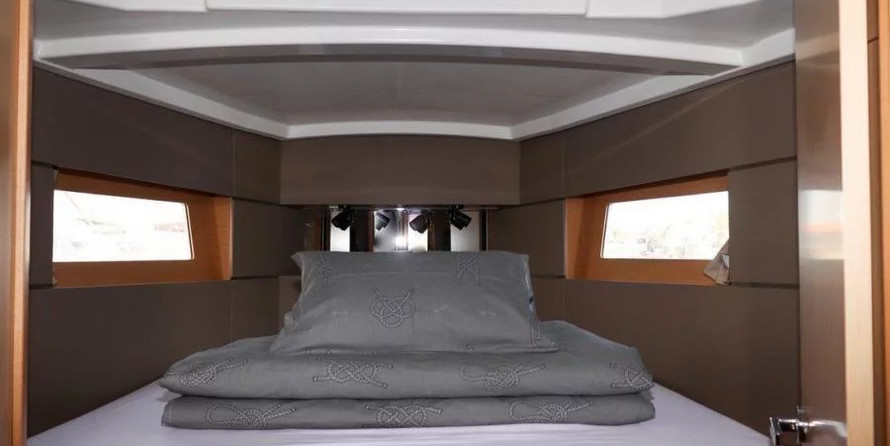 Beneteau Oceanis 38.1