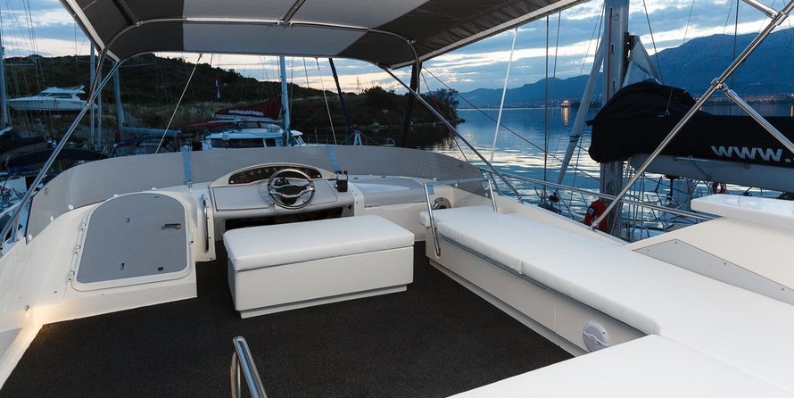 Fairline Squadron 59