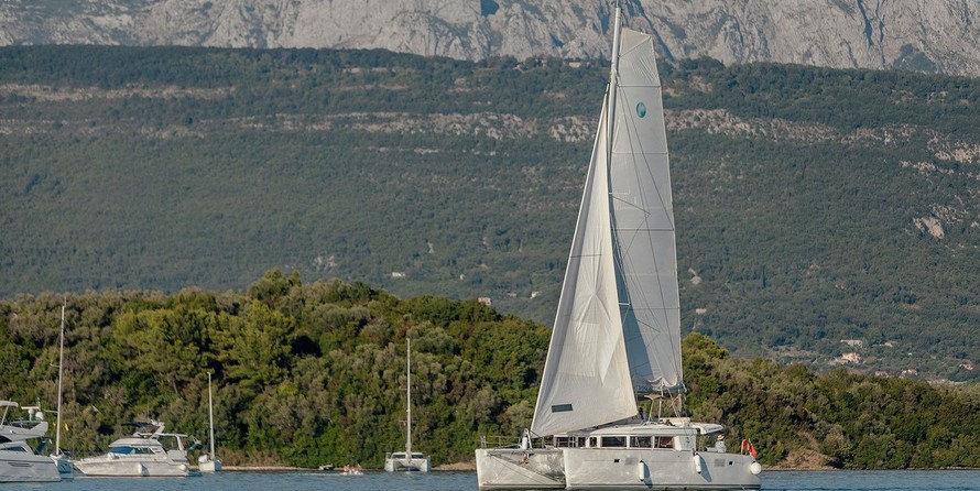 Lagoon 400 S2