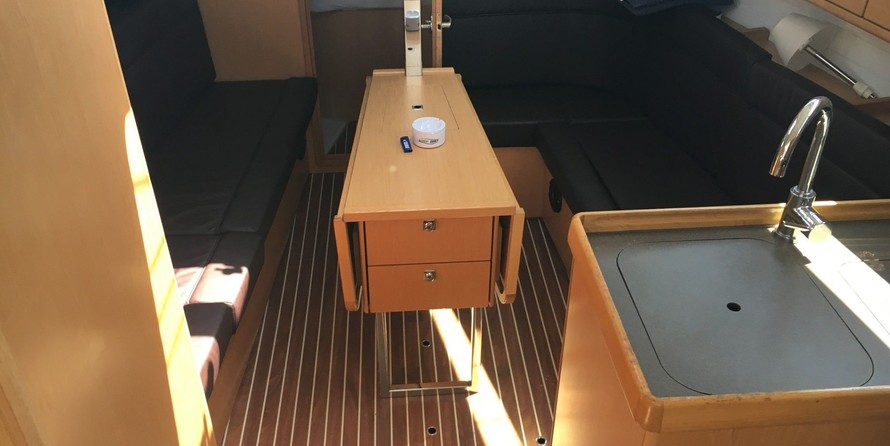 Bavaria CRUISER 34