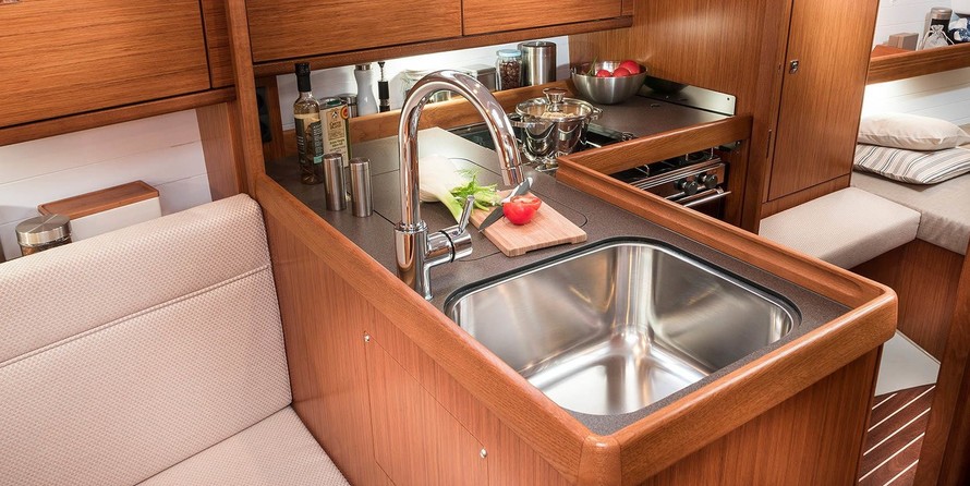 Bavaria CRUISER 34