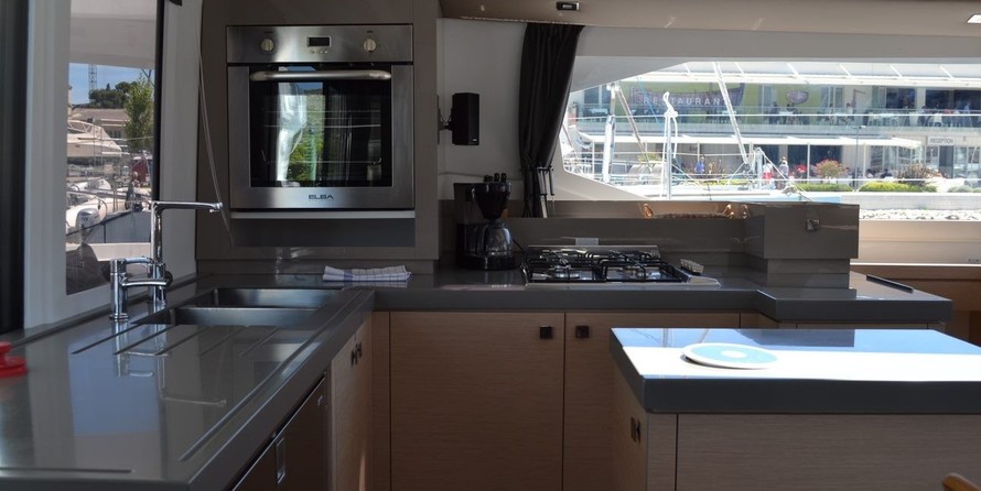 Fountaine Pajot Saona 47