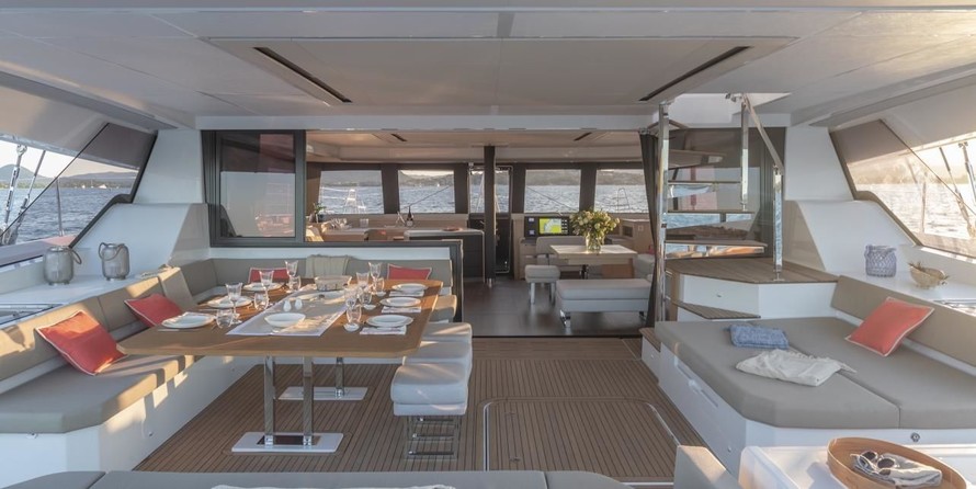 Fountaine Pajot Alegria 67