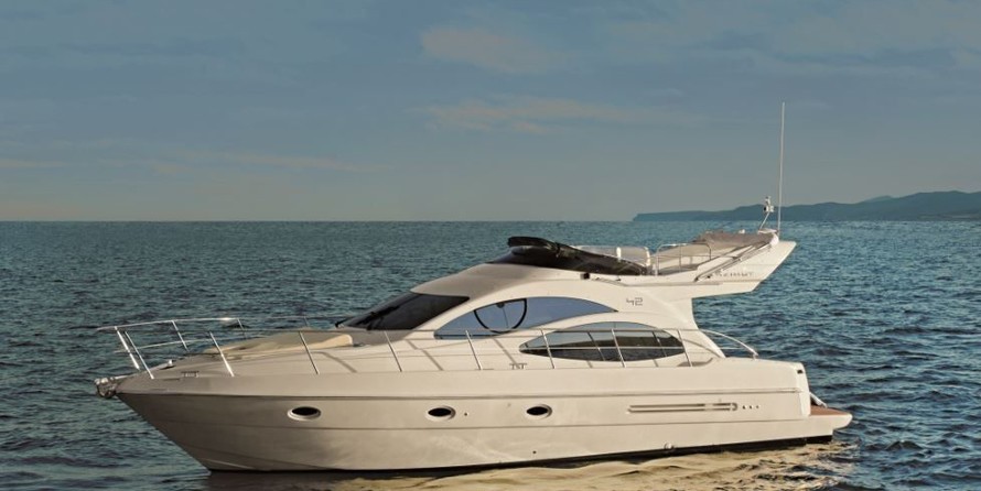 Azimut 42