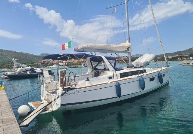 Beneteau Oceanis 38.1