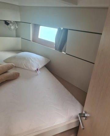 Beneteau Oceanis 38.1