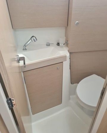 Beneteau Oceanis 38.1