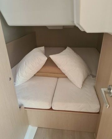 Beneteau Oceanis 38.1