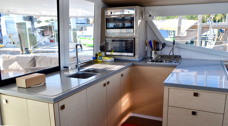 Fountaine Pajot Helia 44