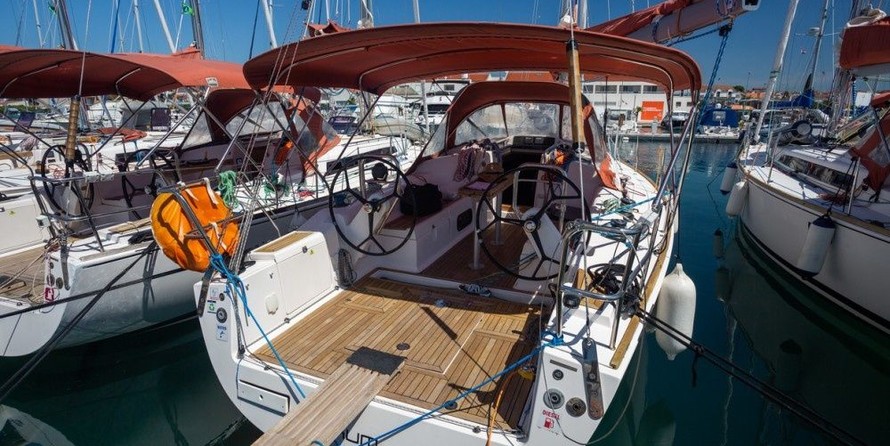 Salona 38