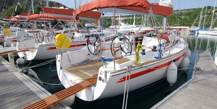 Salona 38