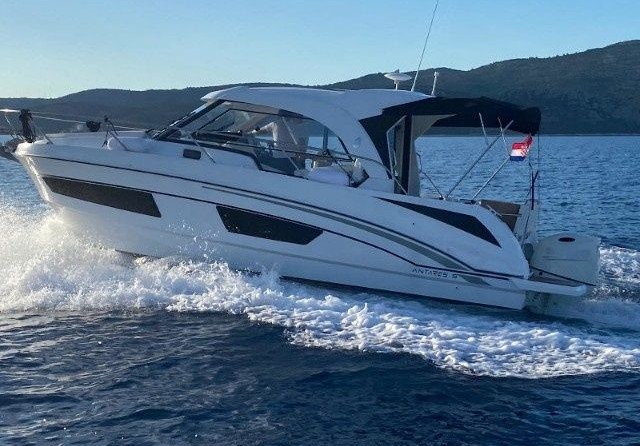 Beneteau Antares 9 OB