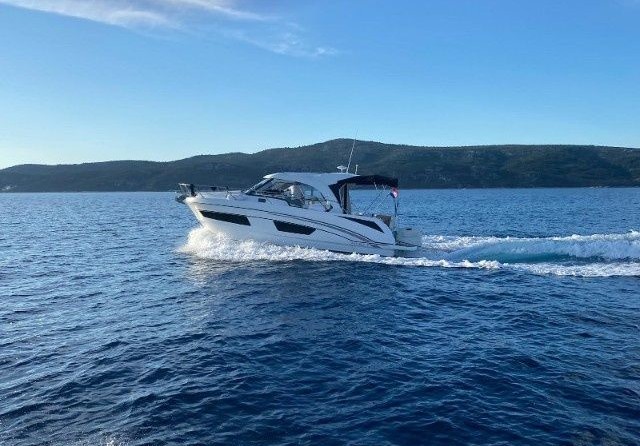 Beneteau Antares 9 OB