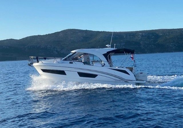 Beneteau Antares 9 OB