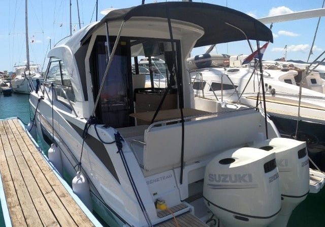 Beneteau Antares 9 OB