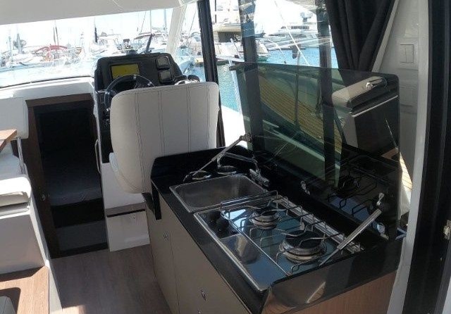 Beneteau Antares 9 OB