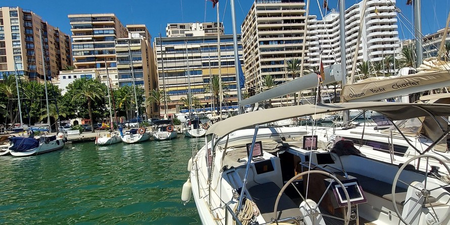Hanse 385