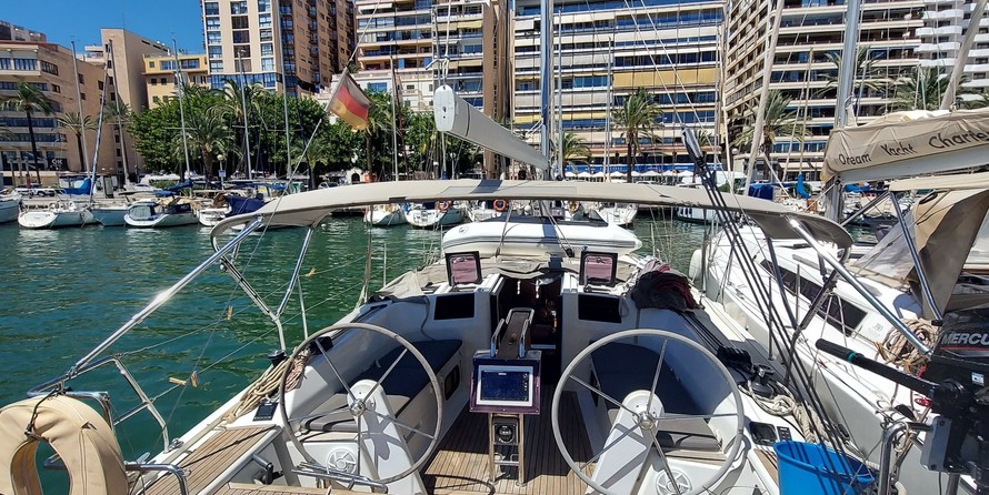 Hanse 385