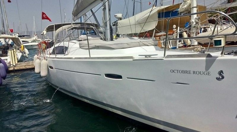 Beneteau Oceanis 43