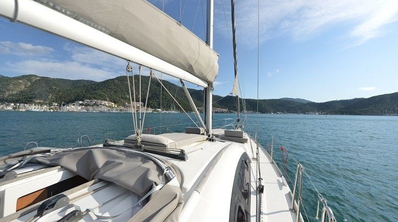 Beneteau Oceanis 43
