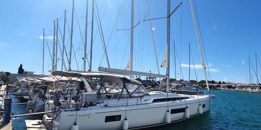 Beneteau Oceanis 51.1