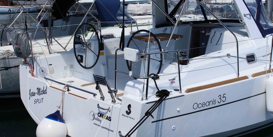 Beneteau Oceanis 35