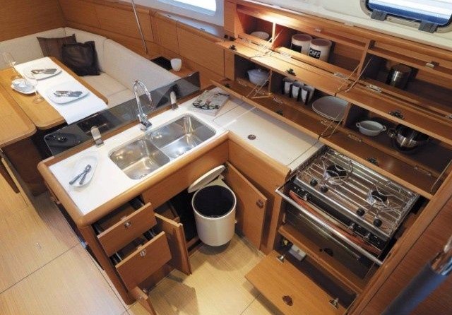 Jeanneau Sun Odyssey 379