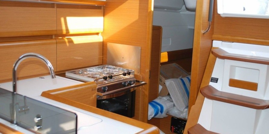 Jeanneau Sun Odyssey 379